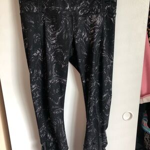 LuluLemon Athletic Leggings Size 6